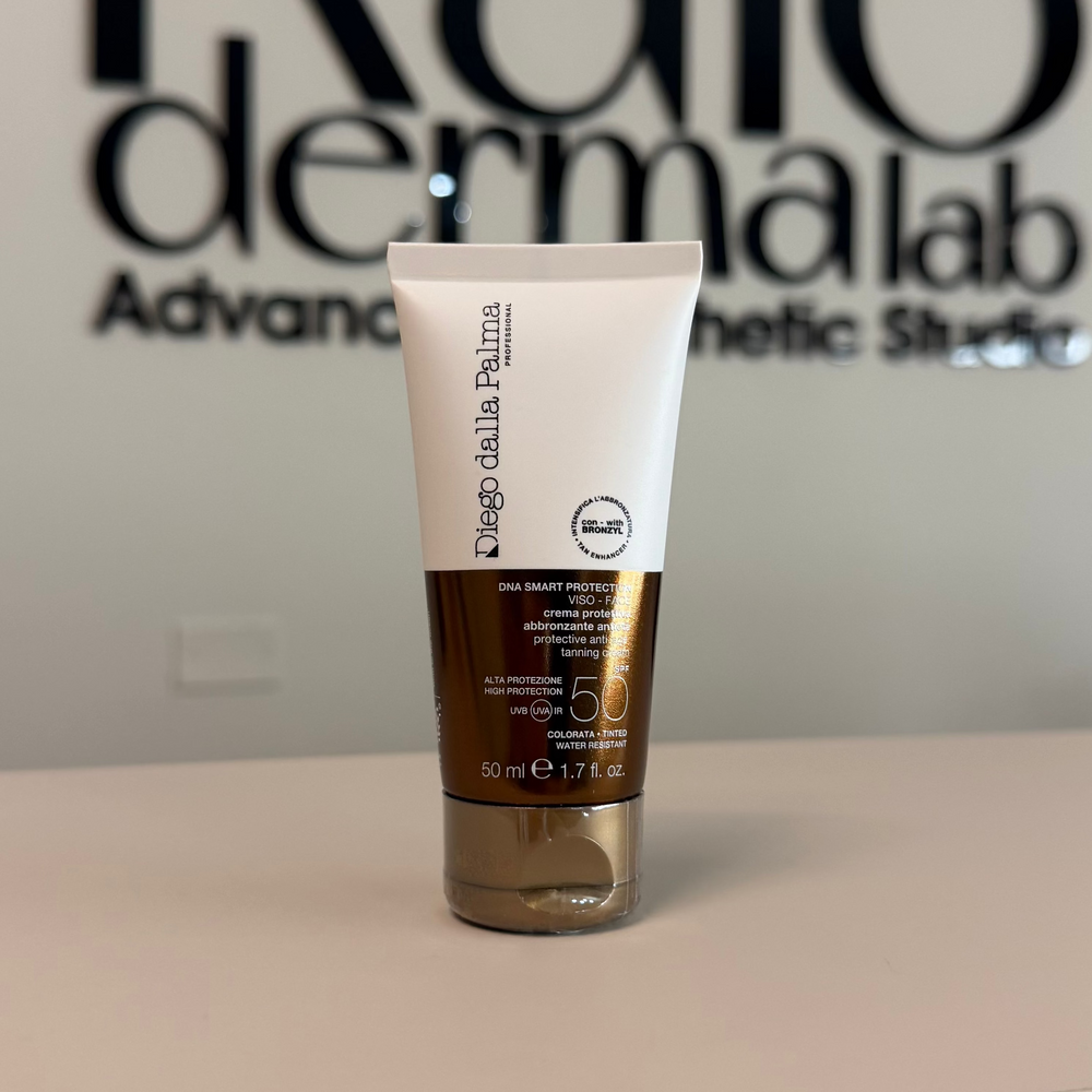 CREMA PROTETTIVA ABBRONZANTE ANTIETÀ SPF50 - VISO